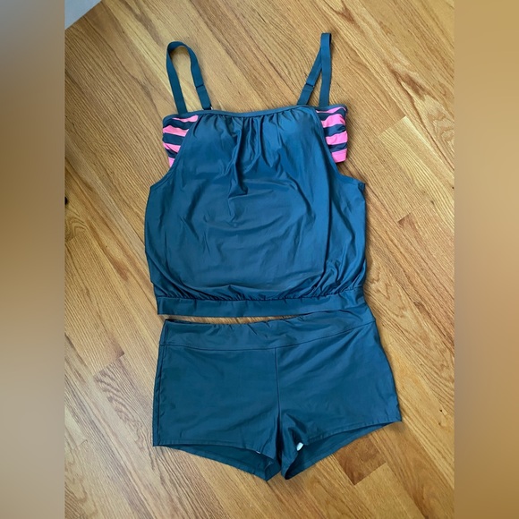 Super Cute Tankini and Swim Shorts - Picture 2 of 4